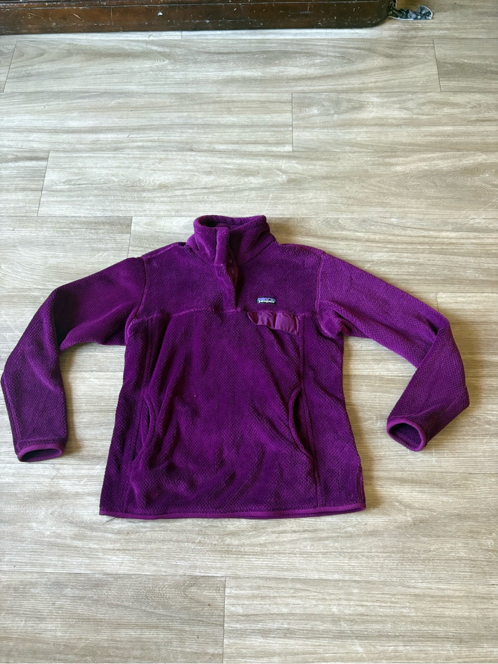 Patagonia Women's Plum Quarter-Zip Fleece Pullover size large